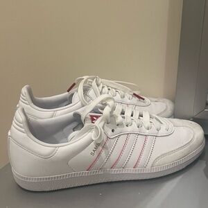 Adidas women White and Pink Samba Sneakers limited edition valentines